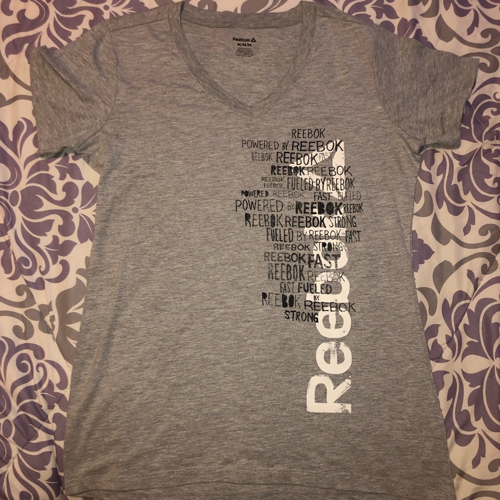 NWOT Gray Reebok Graphic T-Shirt, M